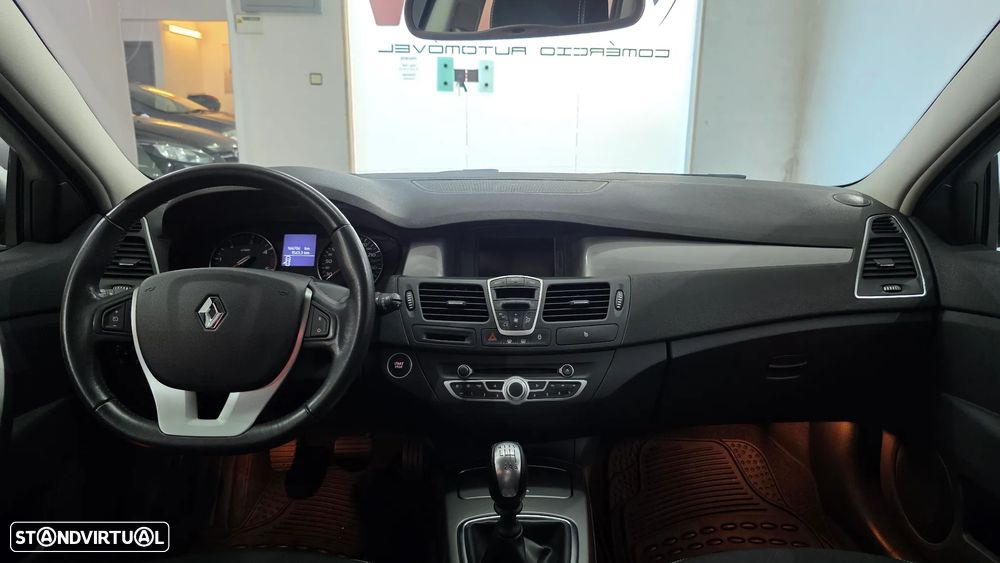 Renault Laguna Break 2.0 dCi Dynamique S - 16