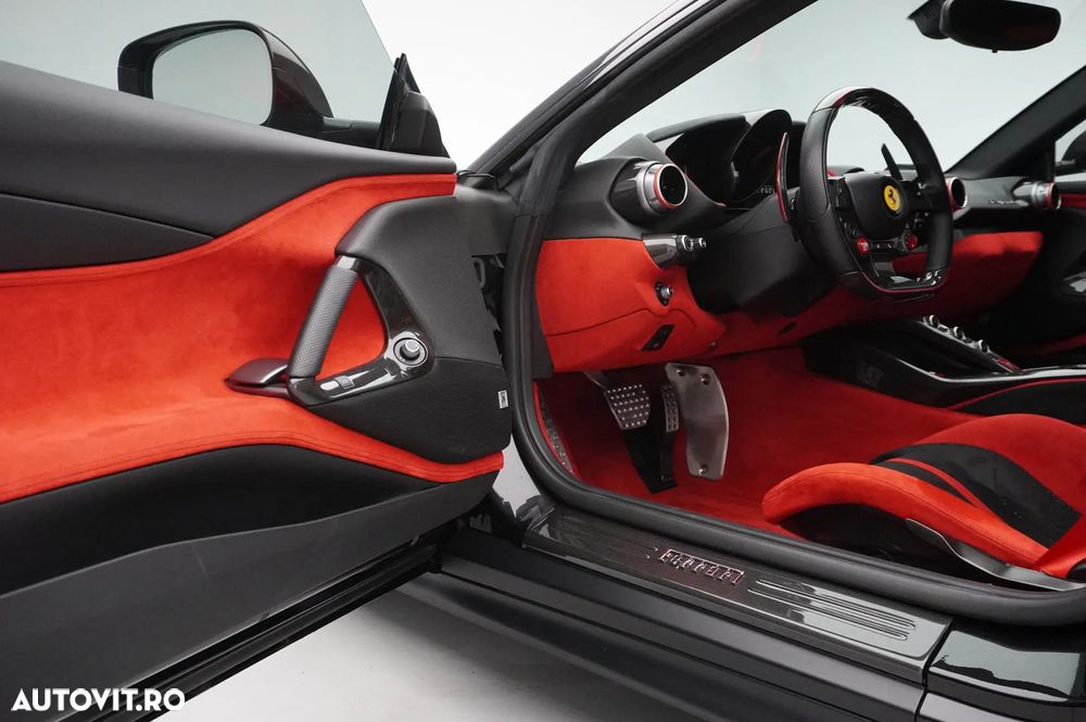 Ferrari 812 - 14