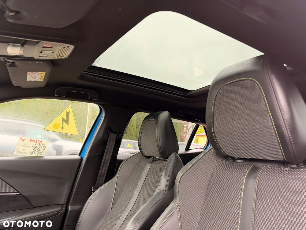 Peugeot 2008 PureTech mHEV GT Exclusive e-DCS6 - 10