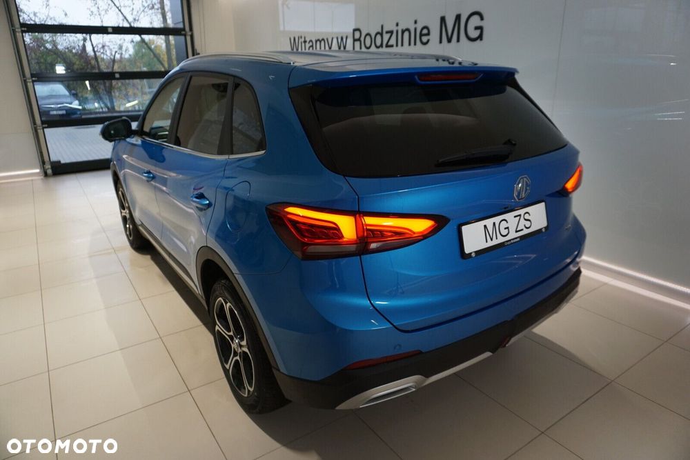 MG ZS - 4