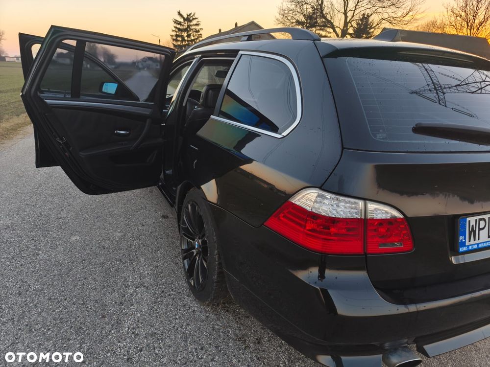 BMW Seria 5 520d Edition Sport - 8