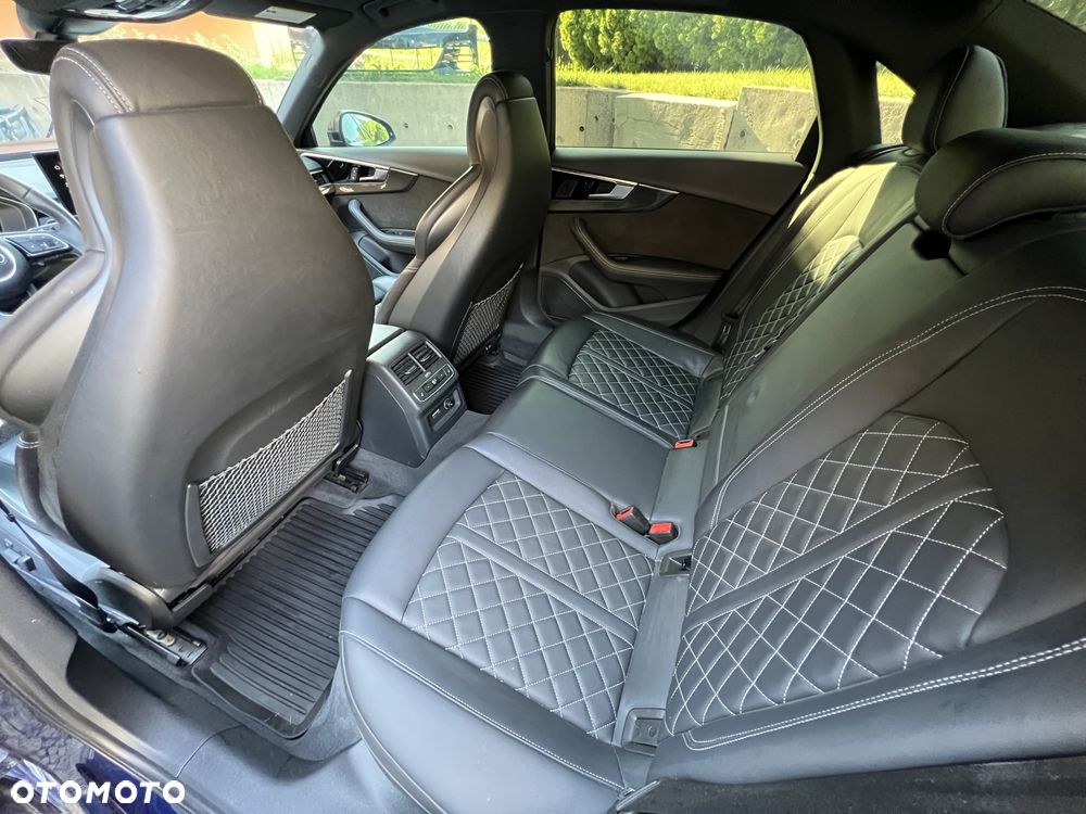 Audi S4 Limousine - 19