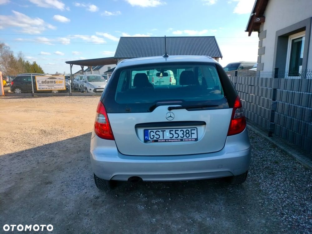 Mercedes-Benz Klasa A 180 CDI DPF Special Edition - 4