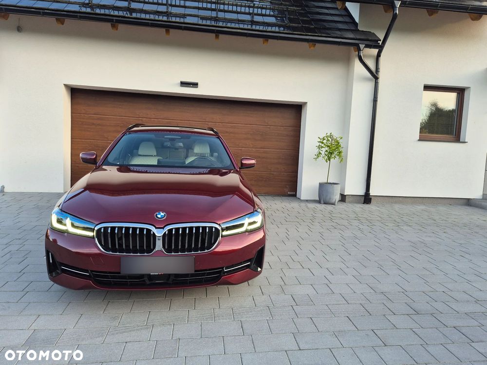BMW Seria 5 520d xDrive Luxury Line - 2