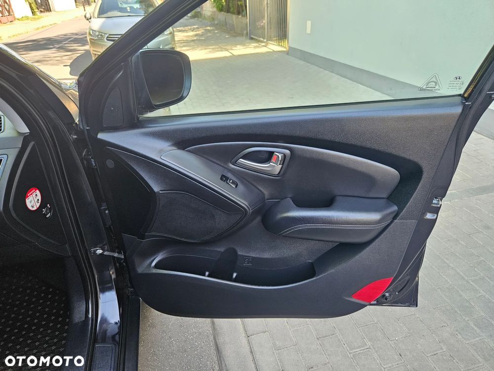 Hyundai ix35 1.6 2WD blue Trend - 15