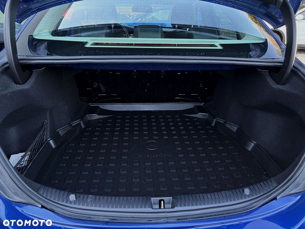 Mercedes-Benz Klasa C 200 7G-TRONIC - 38