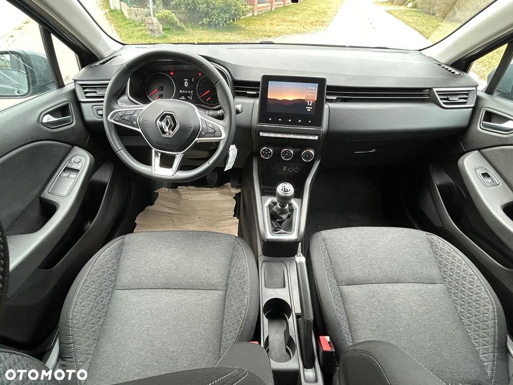 Renault Clio TCe 100 INTENS - 12
