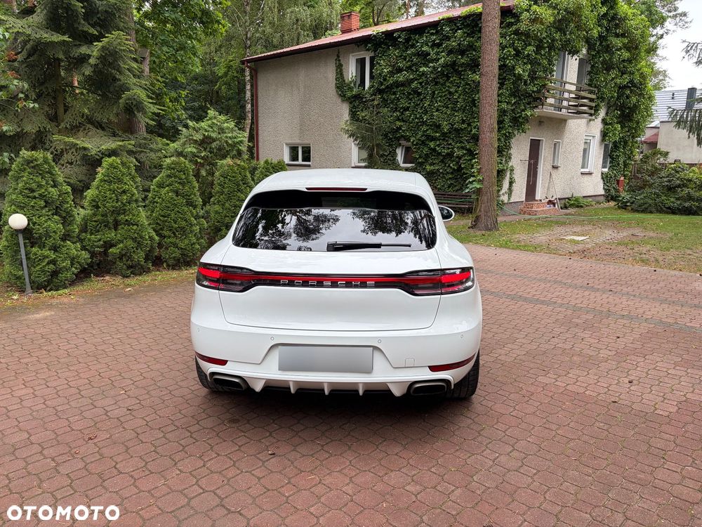 Porsche Macan - 4