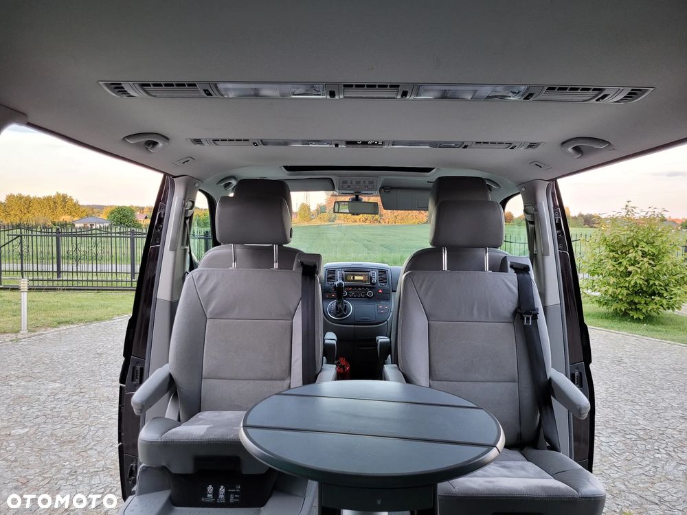 Volkswagen Multivan - 19