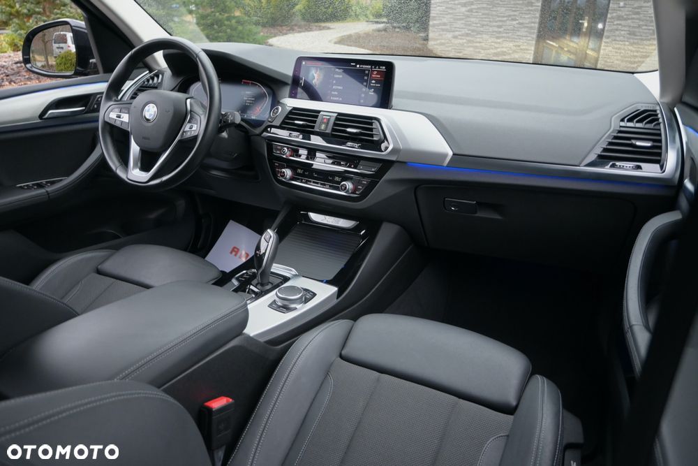 BMW X3 sDrive18d Business Edition sport - 22