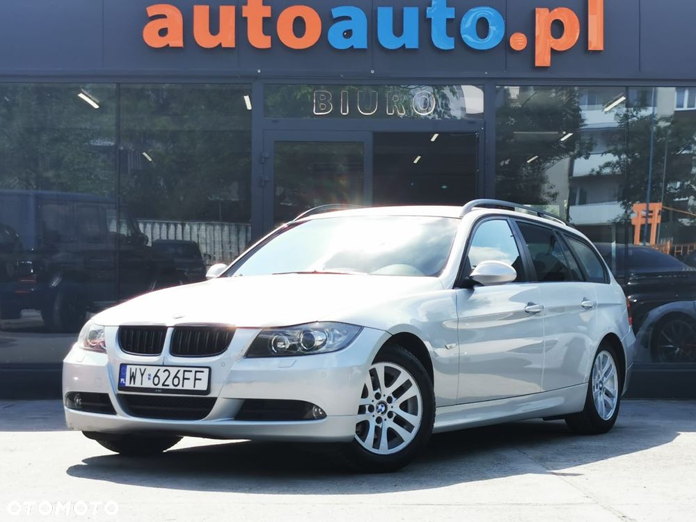 BMW Seria 3 320i - 3