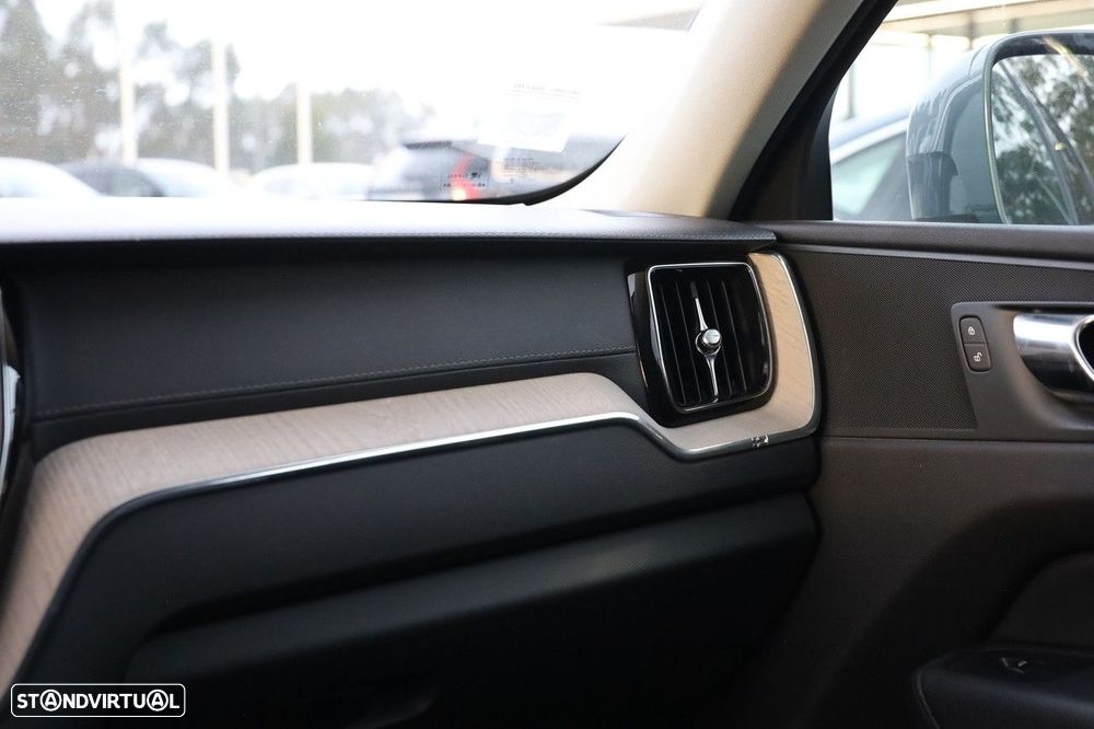 Volvo XC 60 2.0 D4 Inscription Geartronic - 15