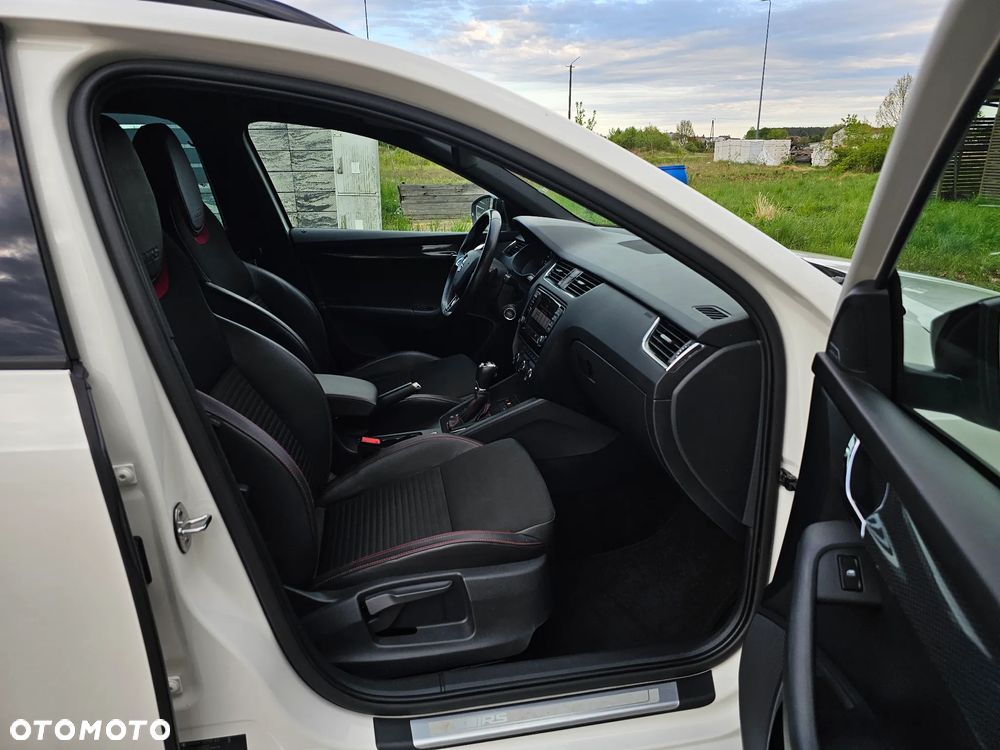 Skoda Octavia 2.0 TDI DSG RS - 7