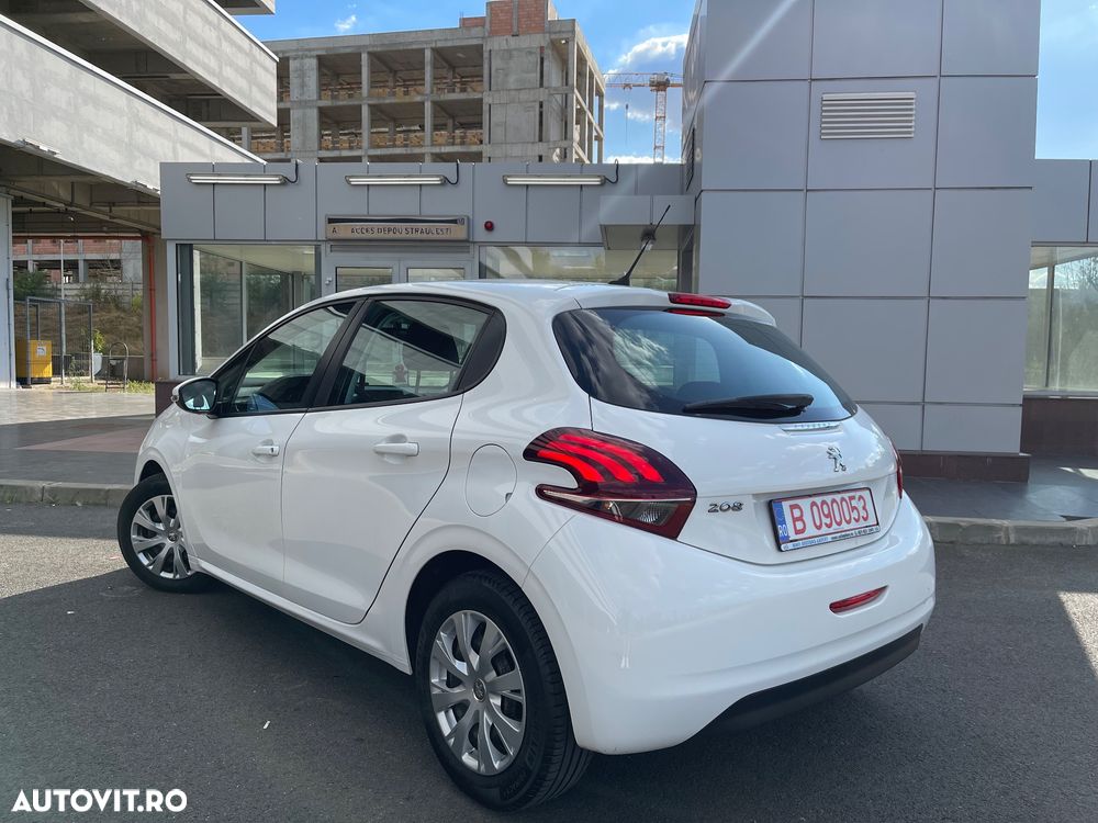 Peugeot 208 1.2 L PureTech Style - 7