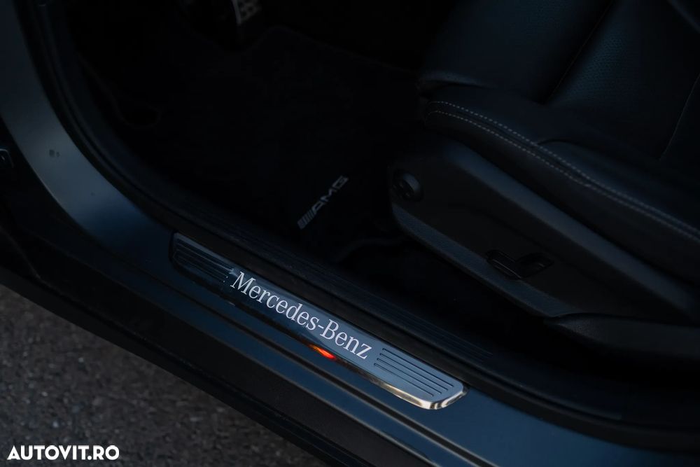 Mercedes-Benz GLC Coupe 300 e 4MATIC - 17