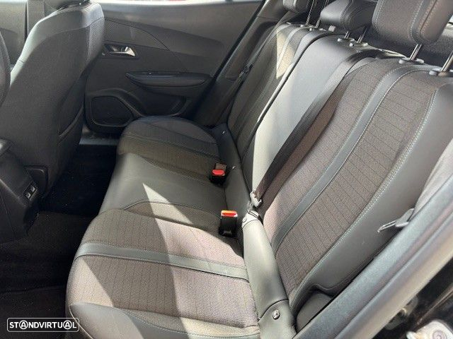 Peugeot 2008 1.2 PureTech Allure Pack EAT8 - 8