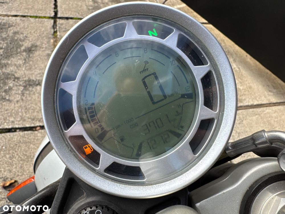 Mondial HPS 125 - 9