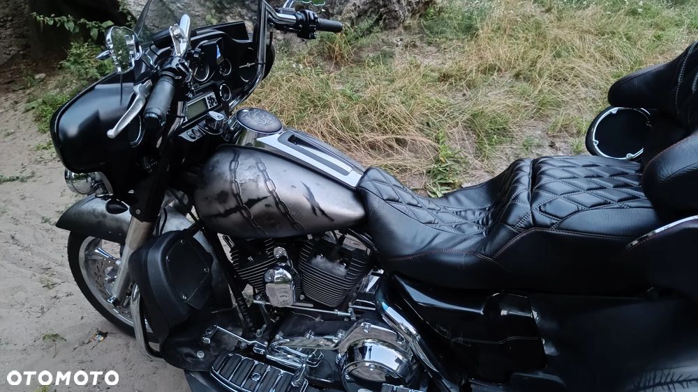Harley-Davidson FLHTCU Ultra - 14