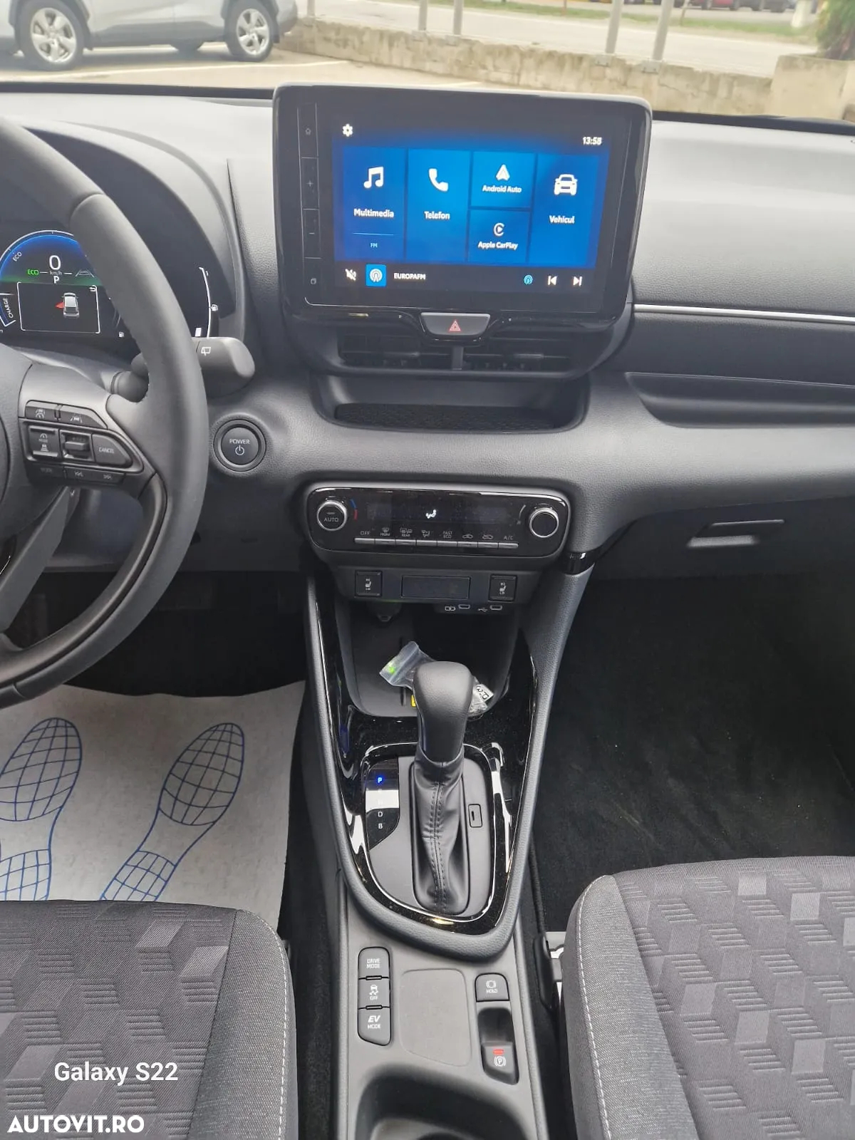 Toyota Yaris - 14