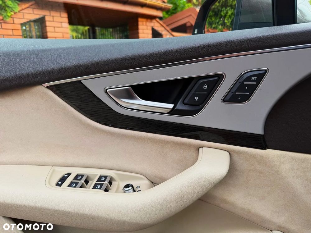 Audi Q7 - 17