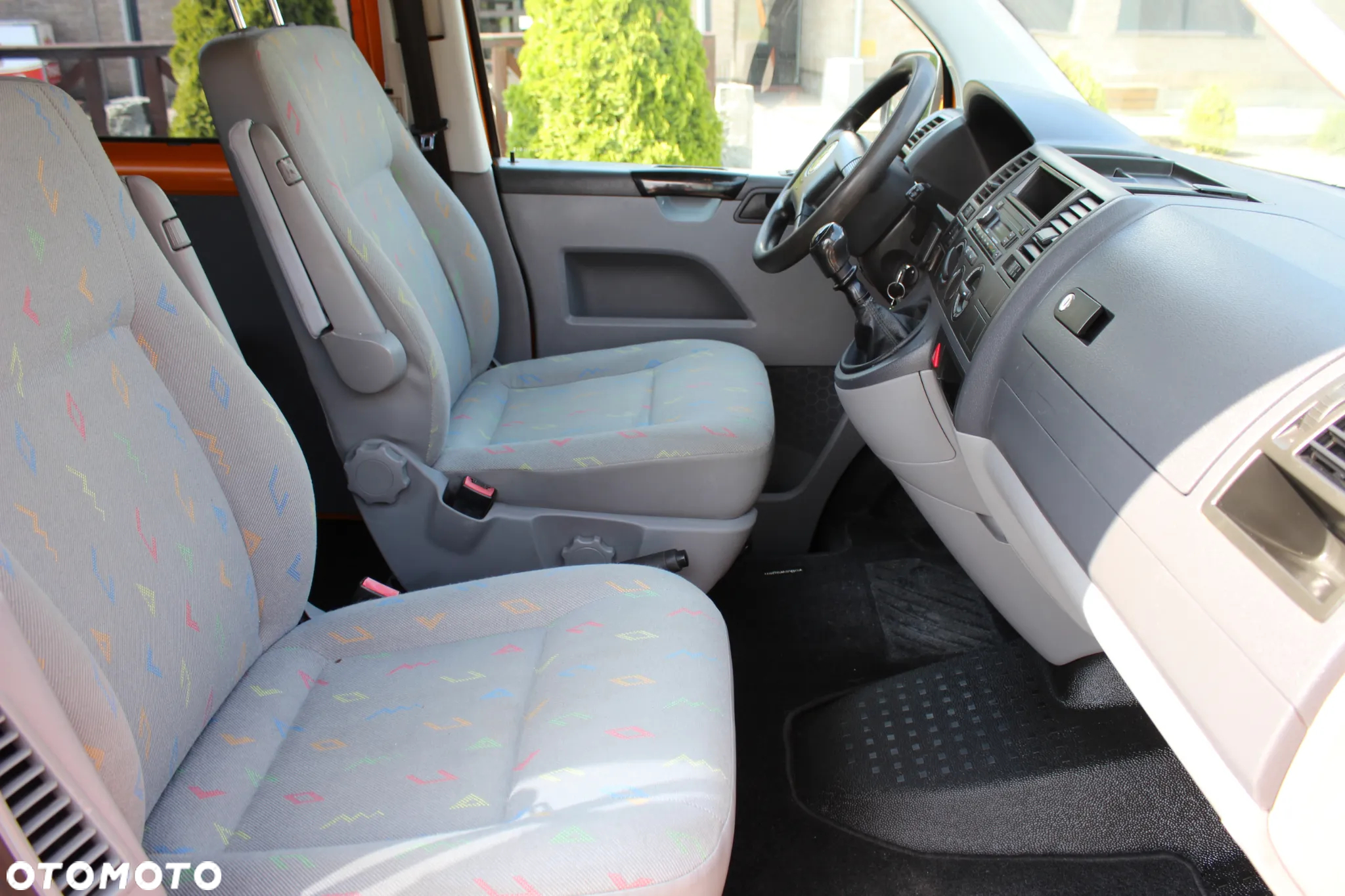 Volkswagen Transporter - 11
