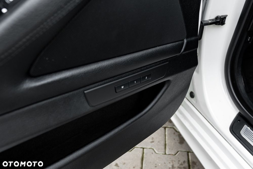 BMW Seria 5 M550d xDrive - 19