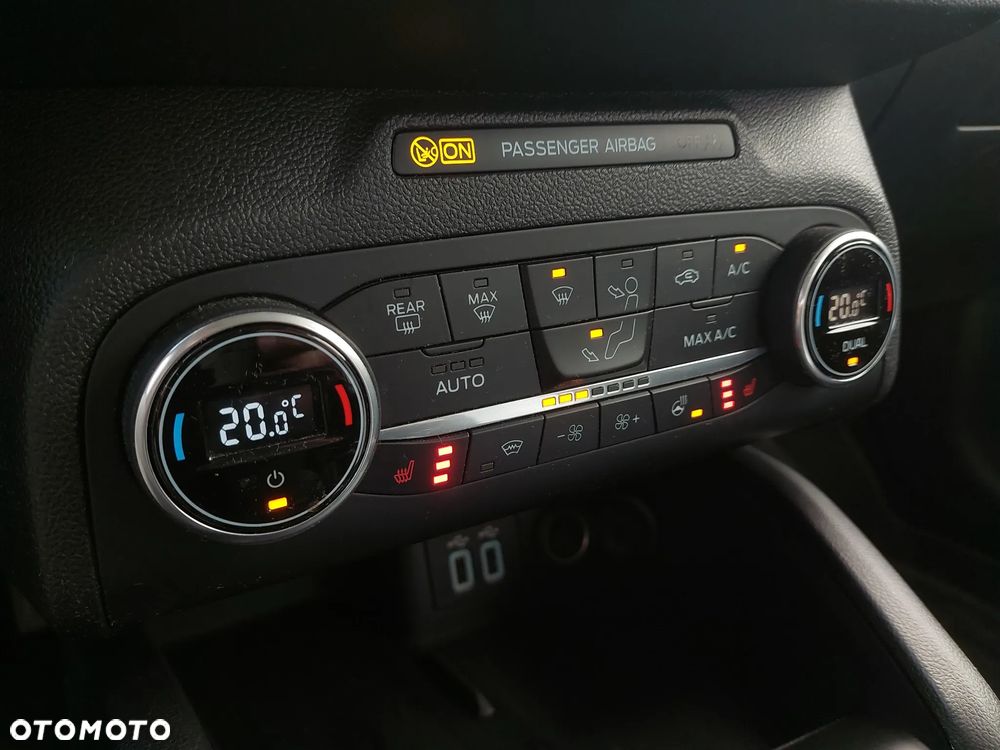 Ford Focus 1.5 EcoBlue Connected - 33