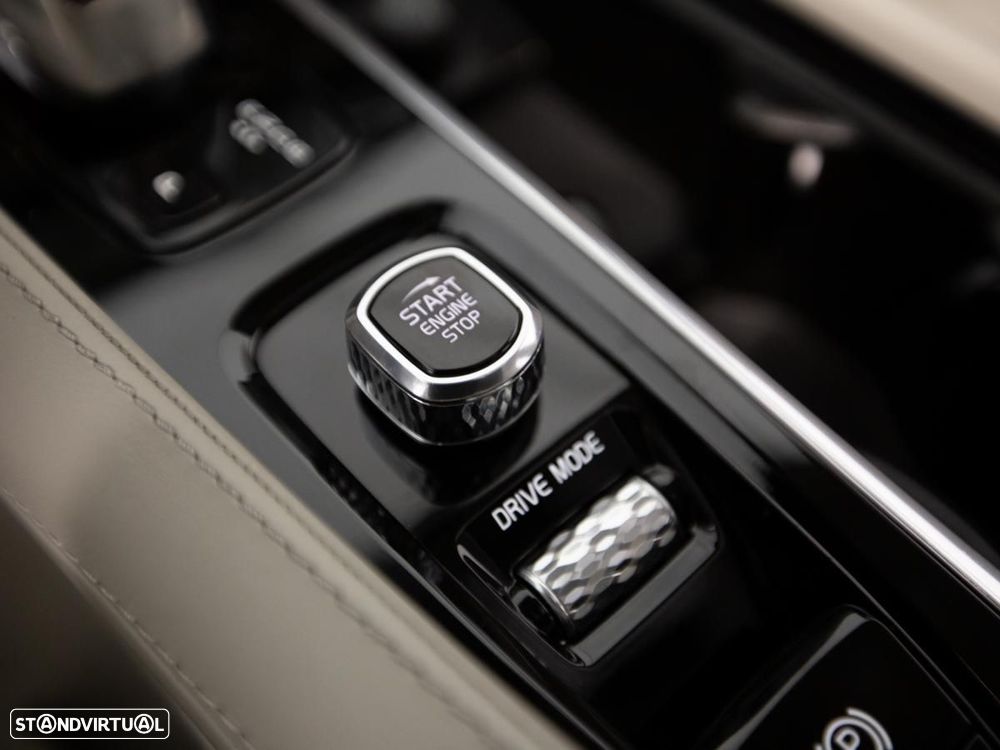 Volvo XC 90 2.0 T8 PHEV Inscription AWD - 22