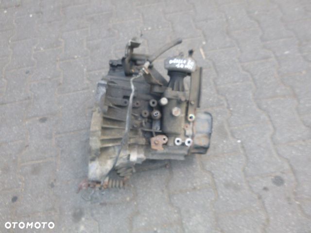 MANUALNA SKRZYNIA BIEGÓW TOYOTA COROLLA E12 1.4 16V - 21