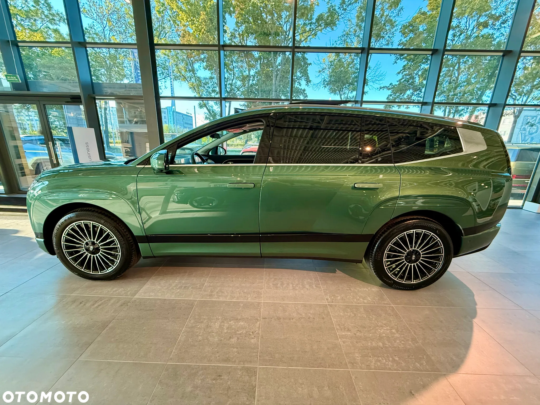 Hyundai IONIQ 9 110kWh Calligraphy AWD - 3