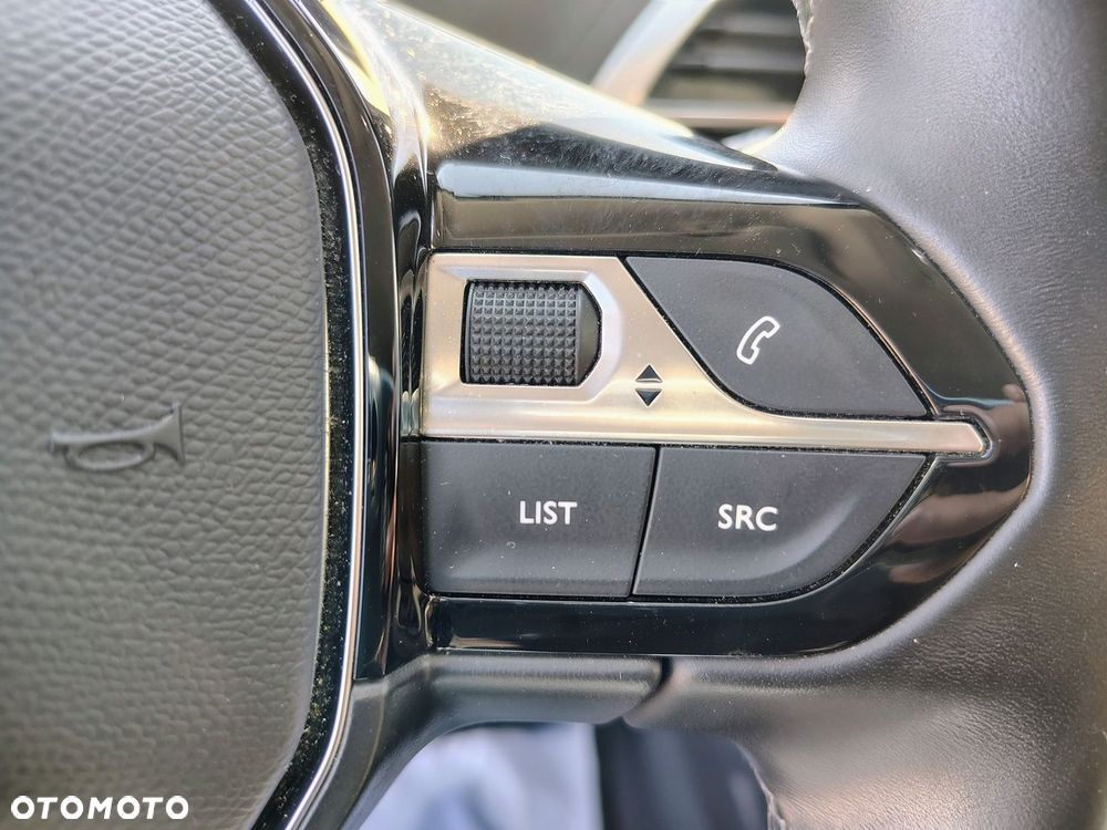 Peugeot 5008 1.5 BlueHDi Allure S&S - 21