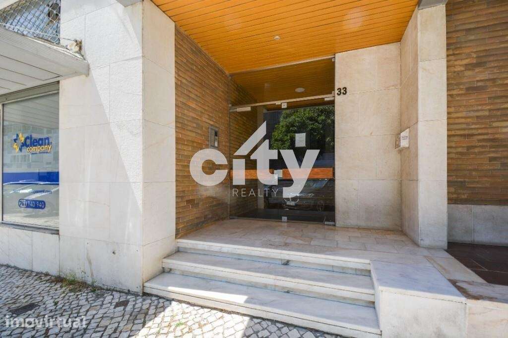 Apartamento T3 com cozinha equipada. Junto ao metro do Lumiar e à saíd - Grande imagem: 2/37