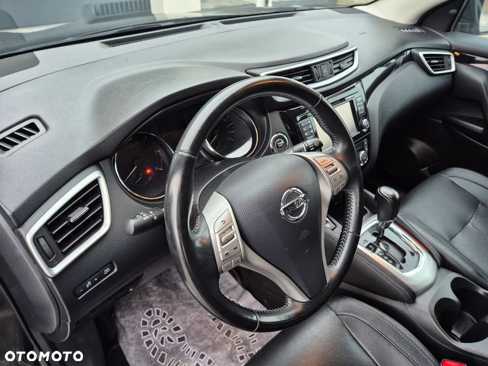Nissan Qashqai 1.6 DCi Tekna Xtronic - 29