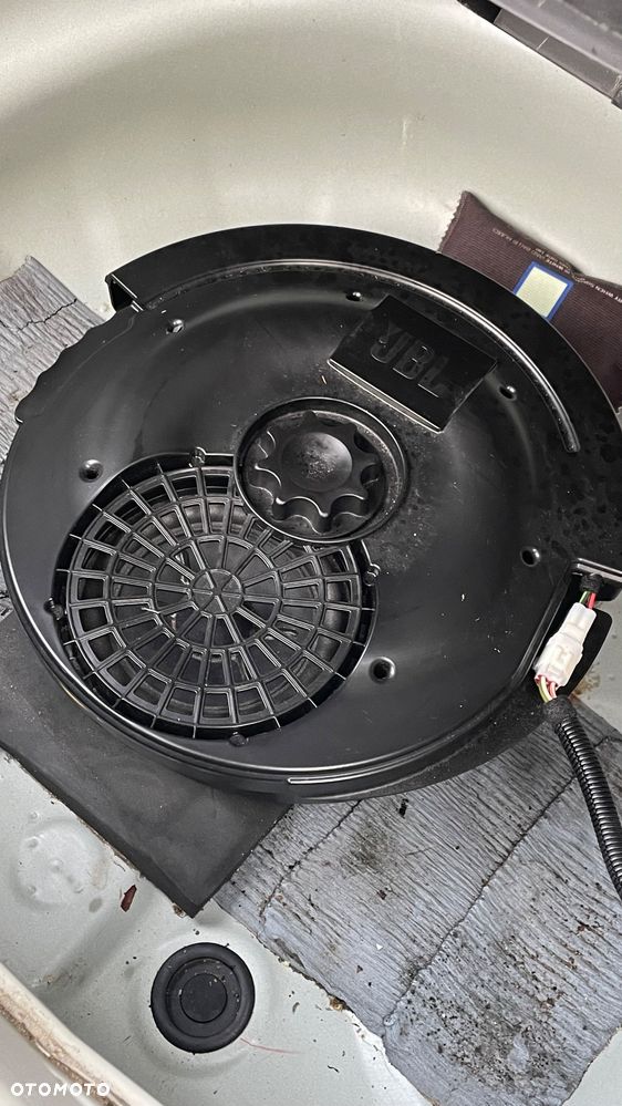 Toyota Prius 1.8 HSD Premium - 36