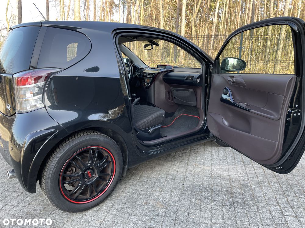 Toyota iQ 1.33 - 15
