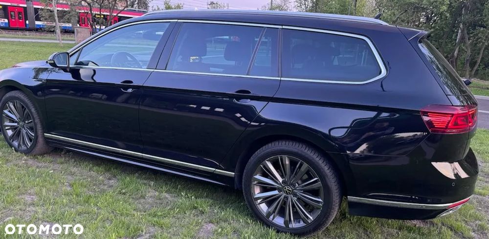 Volkswagen Passat 2.0 TDI SCR DSG 4Motion Elegance - 28