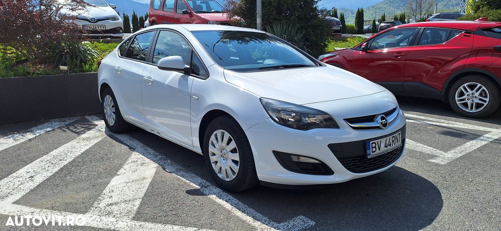 Opel Astra 1.4 Turbo ECOTEC Enjoy - 2