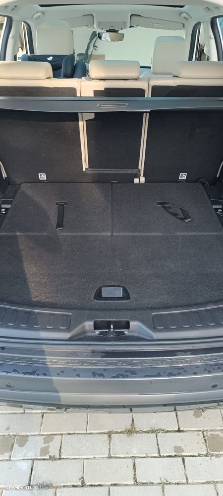 Land Rover Discovery Sport 2.0 D AWD SE - 7