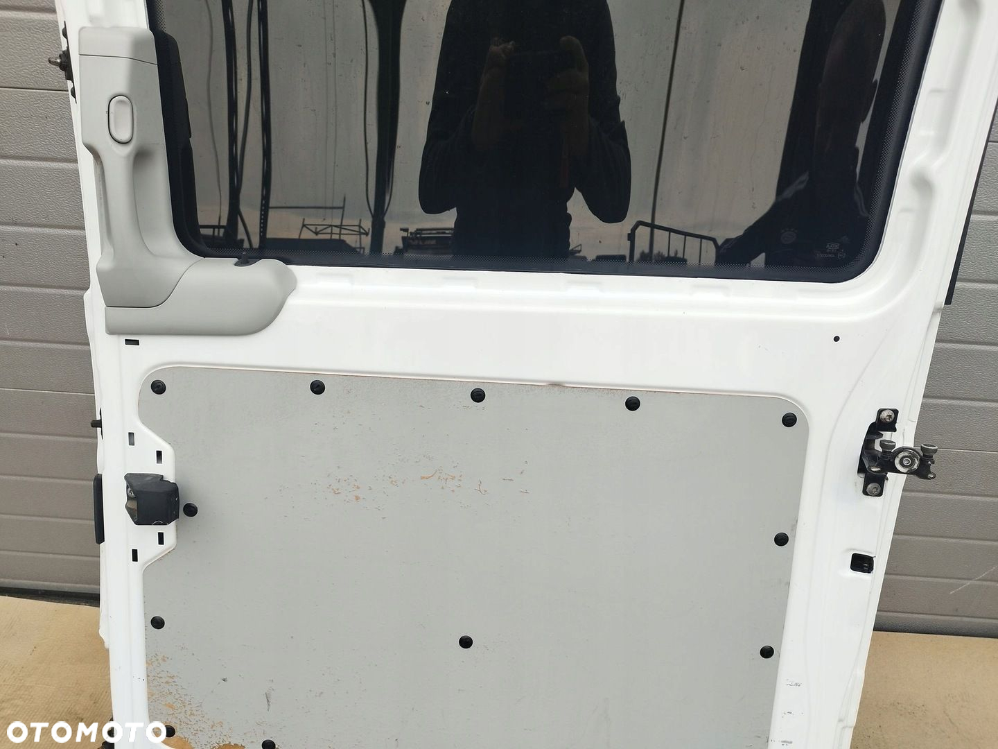 DRZWI PRZESUWNE PRAWE MERCEDES VITO 639 Z SZYBA AL1 - 9