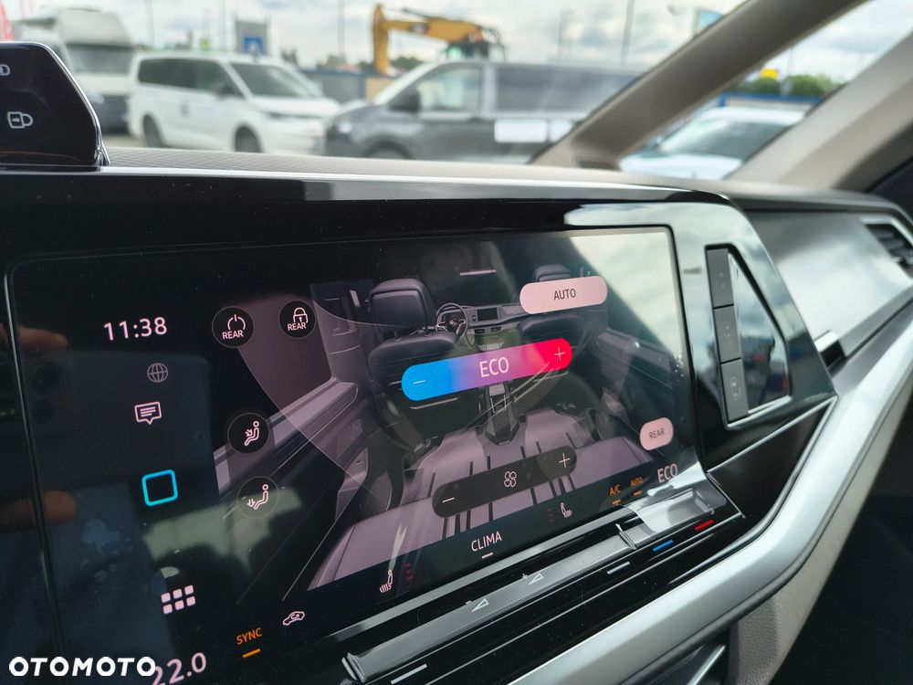 Volkswagen Multivan 1.5 eHybrid PHEV 180kW 4Motion L2 Life DSG - 14