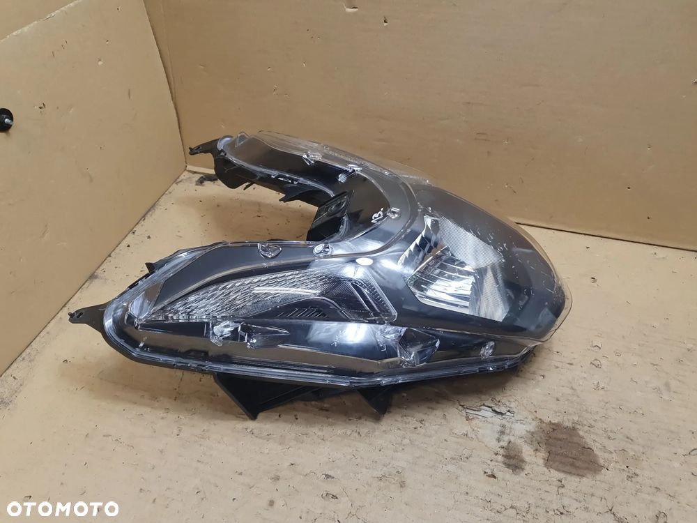 Yamaha Tricity 125 reflektor lampa przód przednia uszkodzona - 13