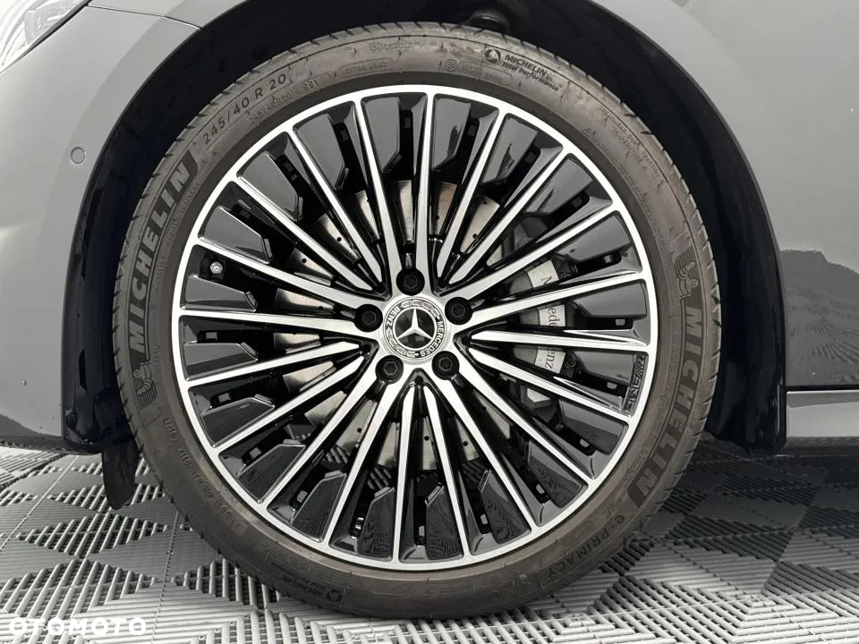 Mercedes-Benz Klasa E 300 de PHEV 4-Matic AMG 9G-Tronic - 9