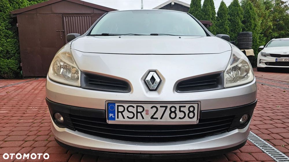 Renault Clio 1.6 Confort Privilege - 17