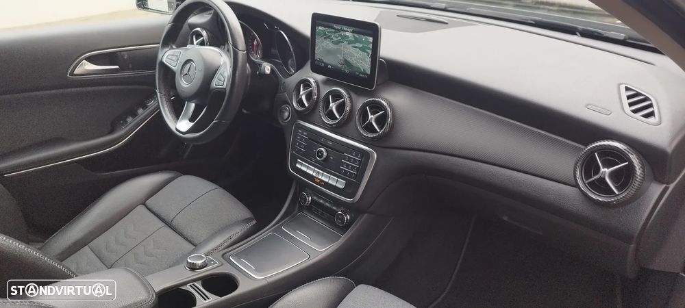 Mercedes-Benz GLA 180 d 7G-DCT Activity Edition - 31