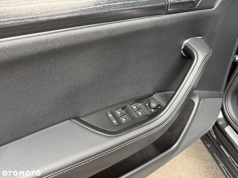 Skoda Superb 2.0 TDI SCR Style DSG - 21