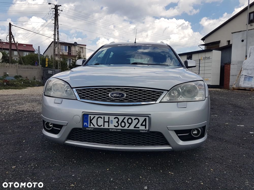Ford Mondeo 3.0 V6 ST 220 - 11