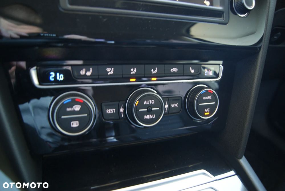 Volkswagen Passat 2.0 TDI BMT Highline DSG - 29