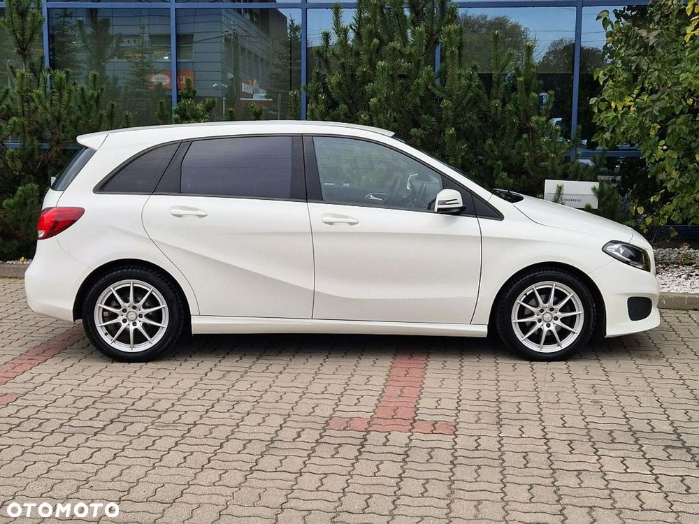 Mercedes-Benz Klasa B 180 BlueEFFICIENCY Edition - 10