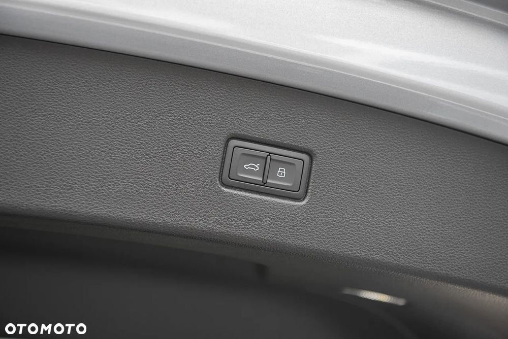 Audi Q5 Sportback 50 TFSIe quattro S tronic S line - 36