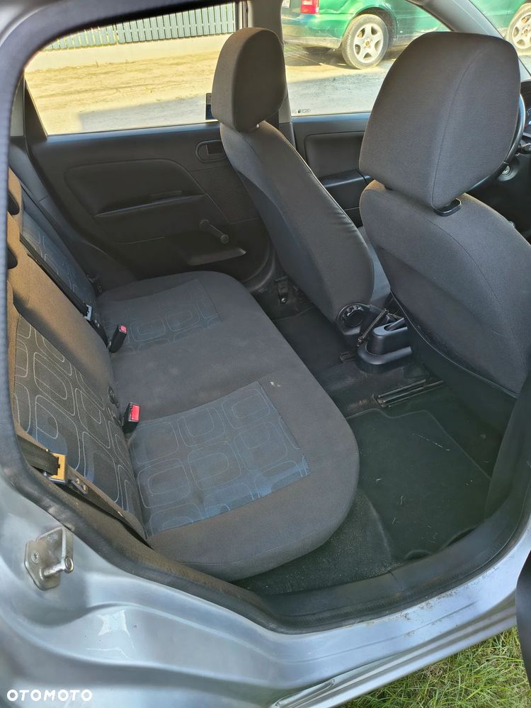 Ford Fiesta 1.3 - 6